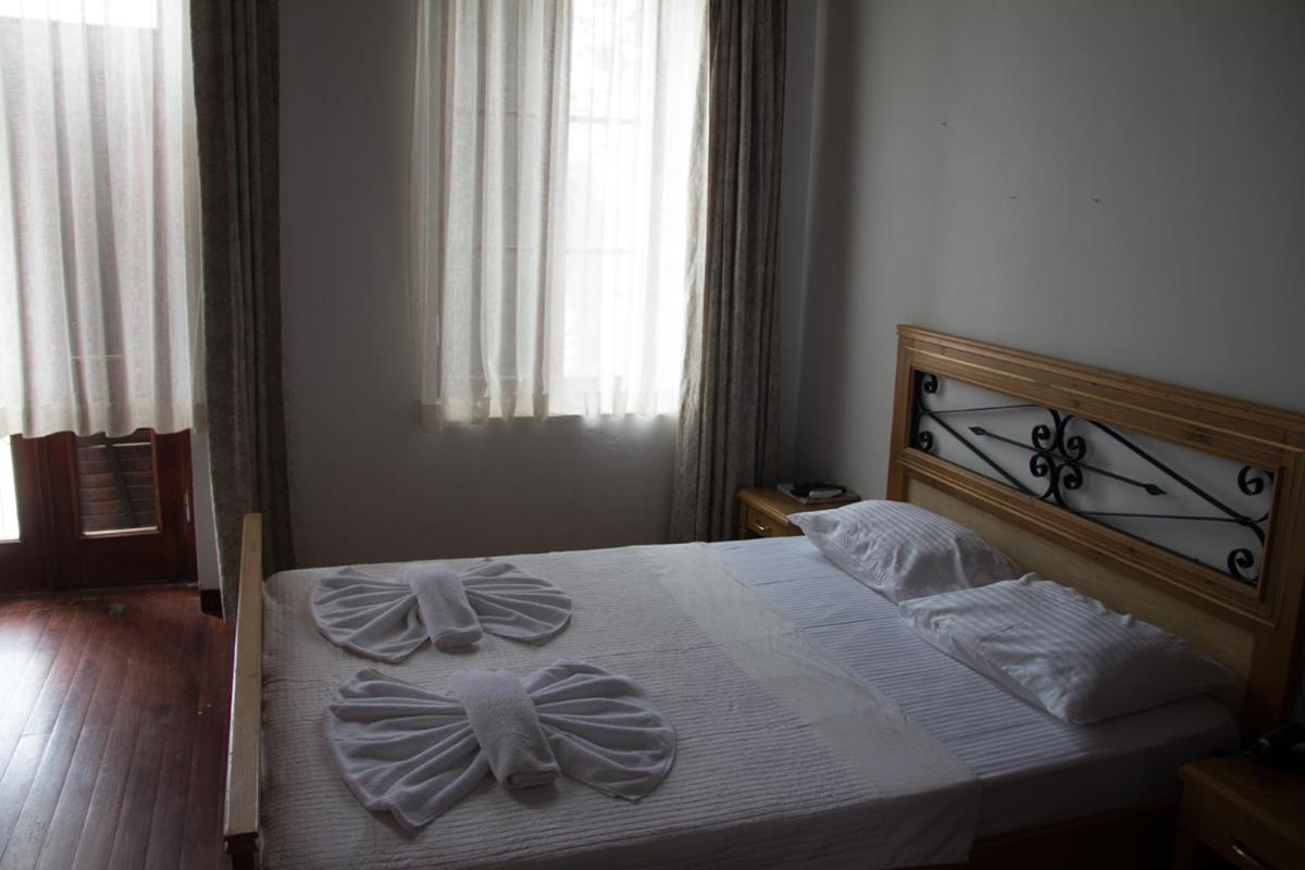 Aliye Hanim Hotel Ayvalik Luaran gambar
