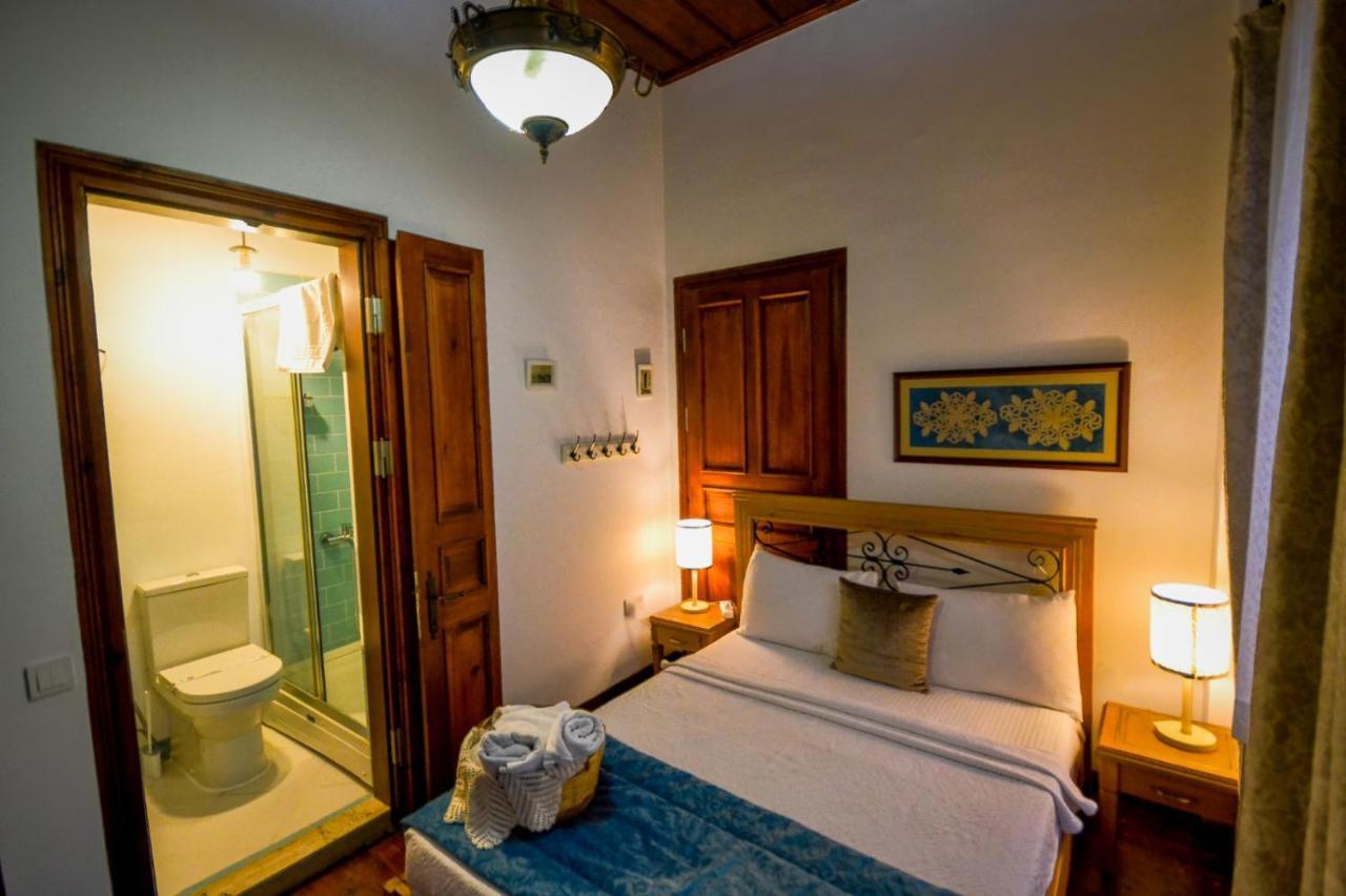 Aliye Hanim Hotel Ayvalik Luaran gambar