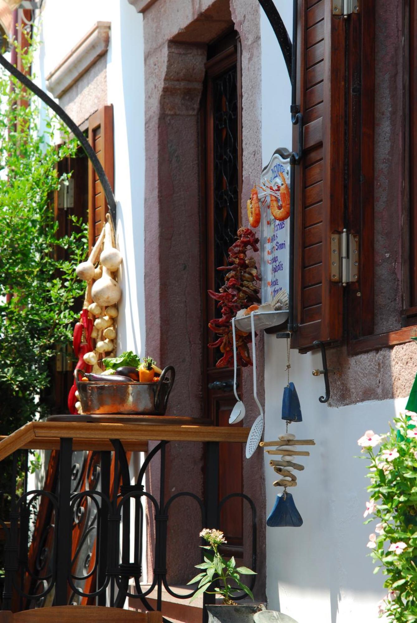 Aliye Hanim Hotel Ayvalik Luaran gambar