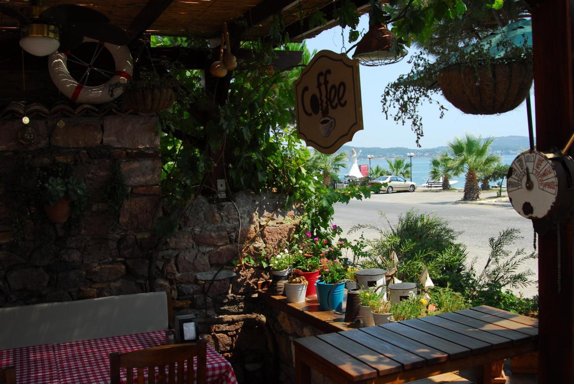 Aliye Hanim Hotel Ayvalik Luaran gambar